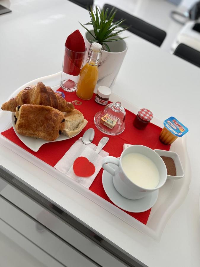 Love Room Avec Spa Privatif Le Rove Zewnętrze zdjęcie